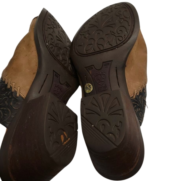 Ariat Black and Brown Women's Shoes - Picture 15 of 15